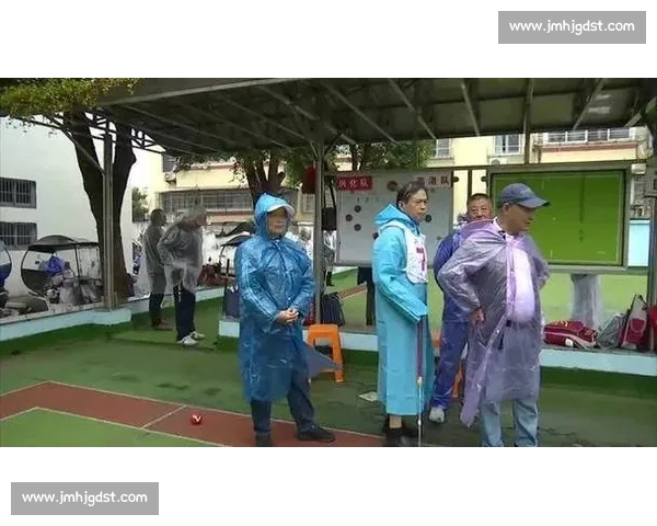 银龄挥杆燃赛场!近 300 名老年运动员门球交锋